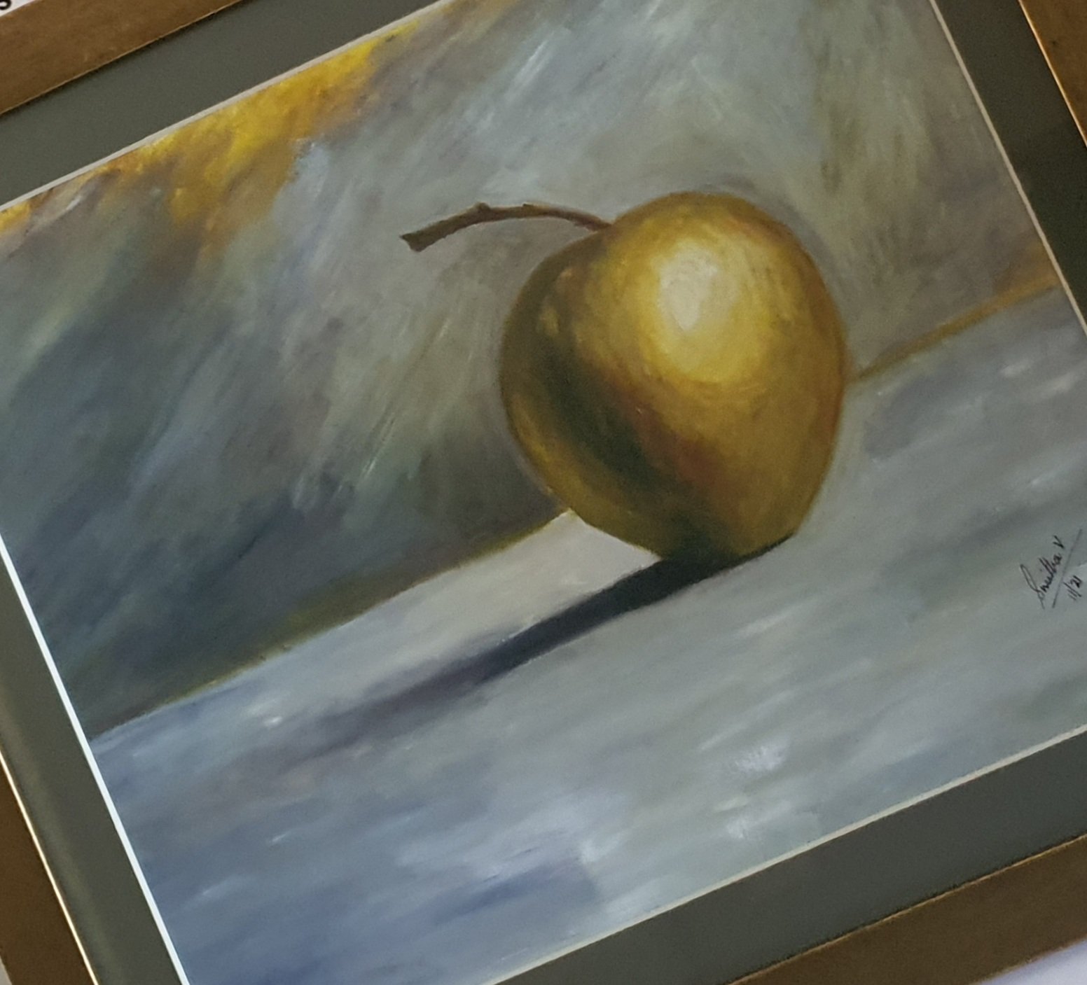 Art : The golden apple 2- a gift